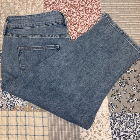 St John’s Bay 14p Jean Capri, EUC - Picture 6 of 6